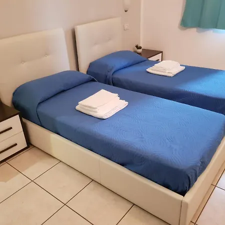 Daisy Hotel