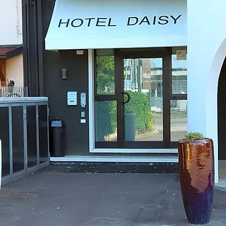 Daisy فندق سان جيوفانّي لوباتوتو