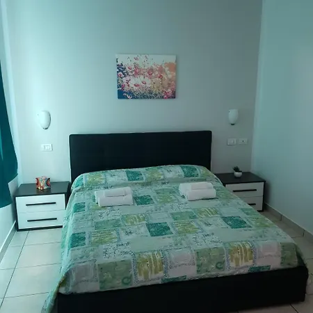 Отель Daisy Сан-Джованни-Лупатото